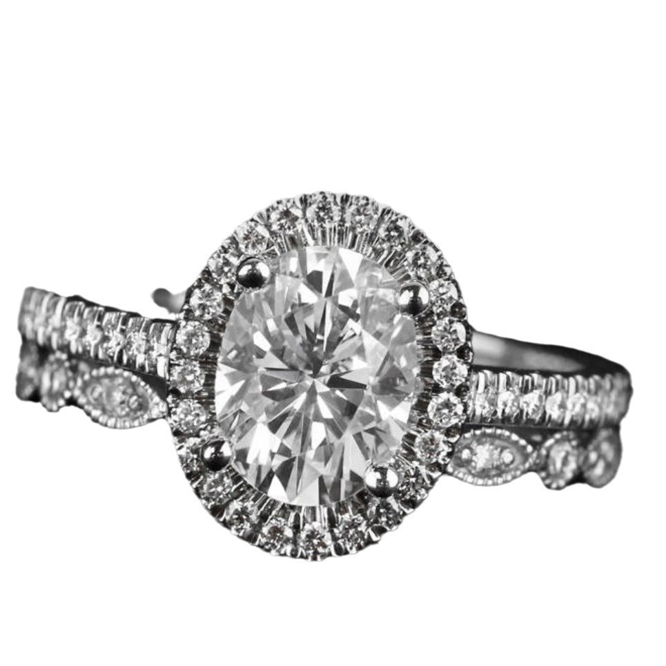 Oval Diamond Women's Ring Set