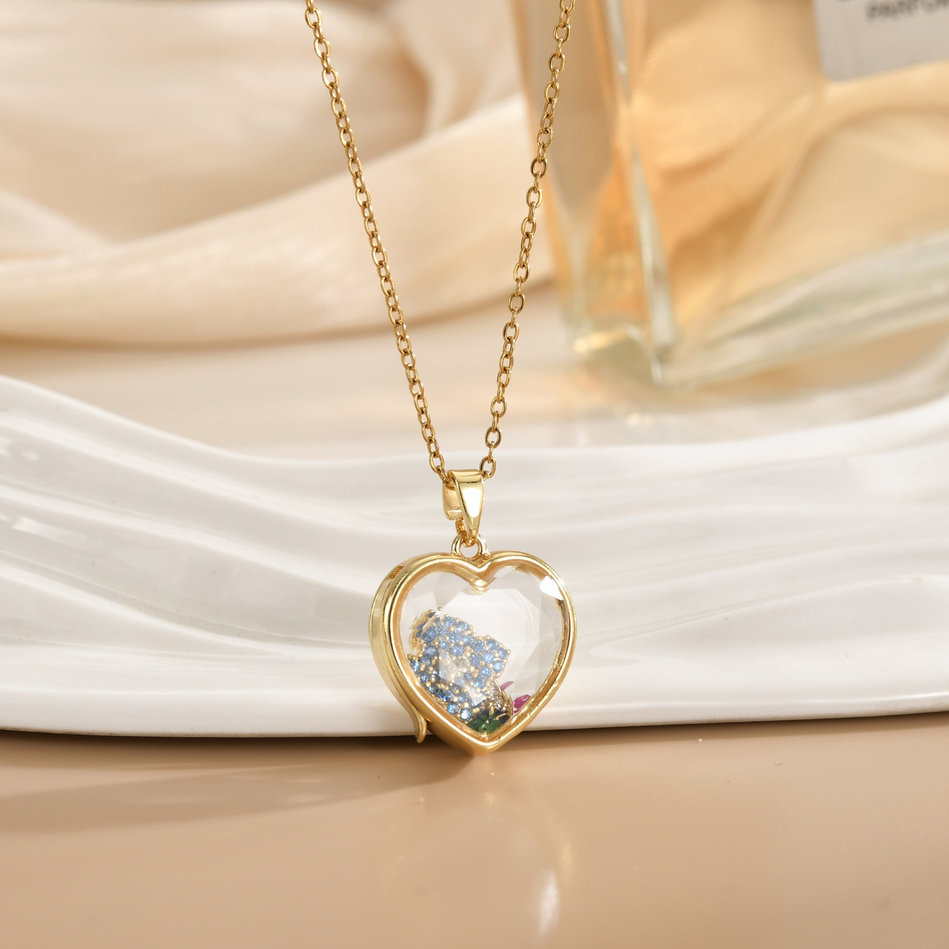 European And American Retro Personalized Open And Close Hollow Design Transparent Box 18K Gold Color-preserving Necklace