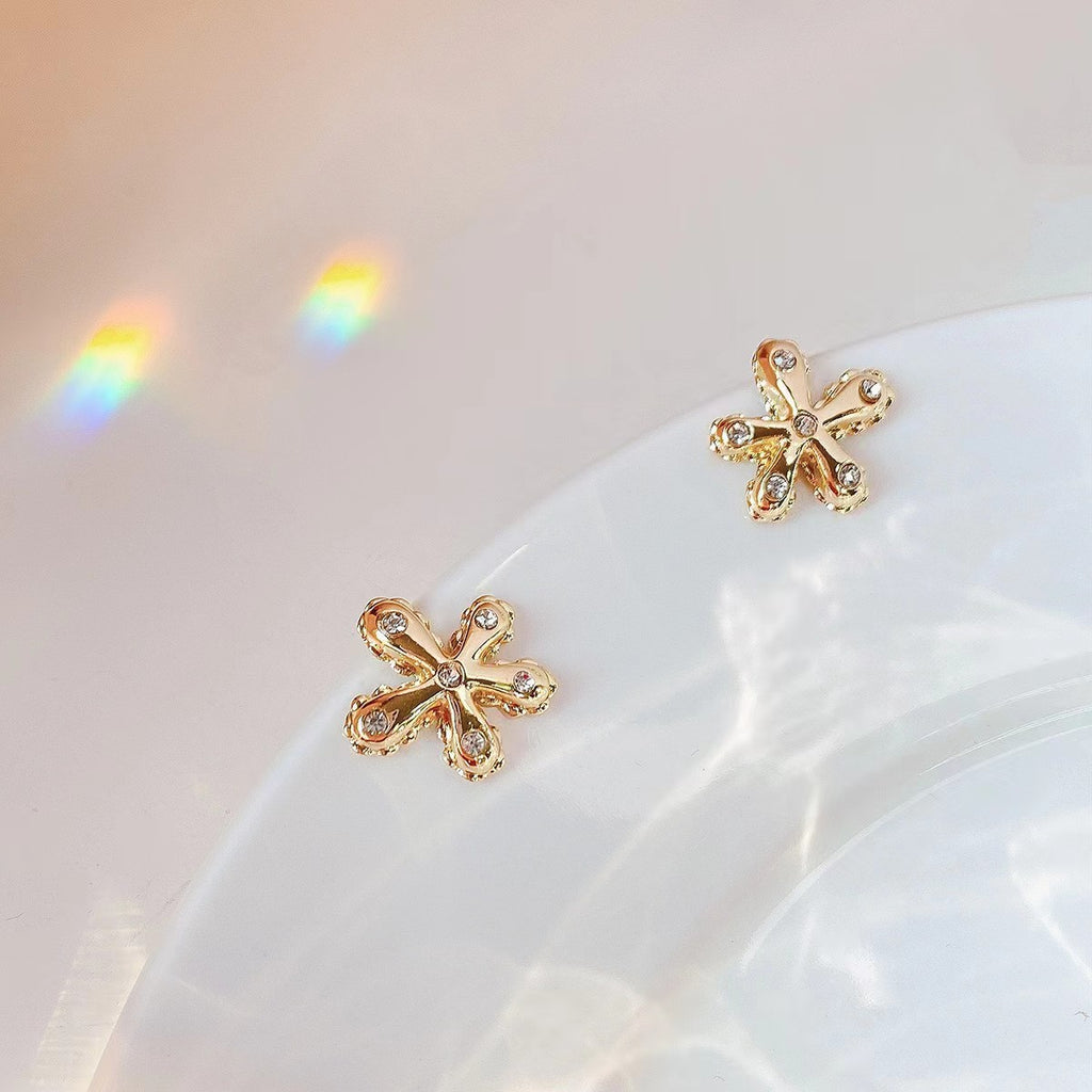 Small Exquisite Korean Earrings Cold Style