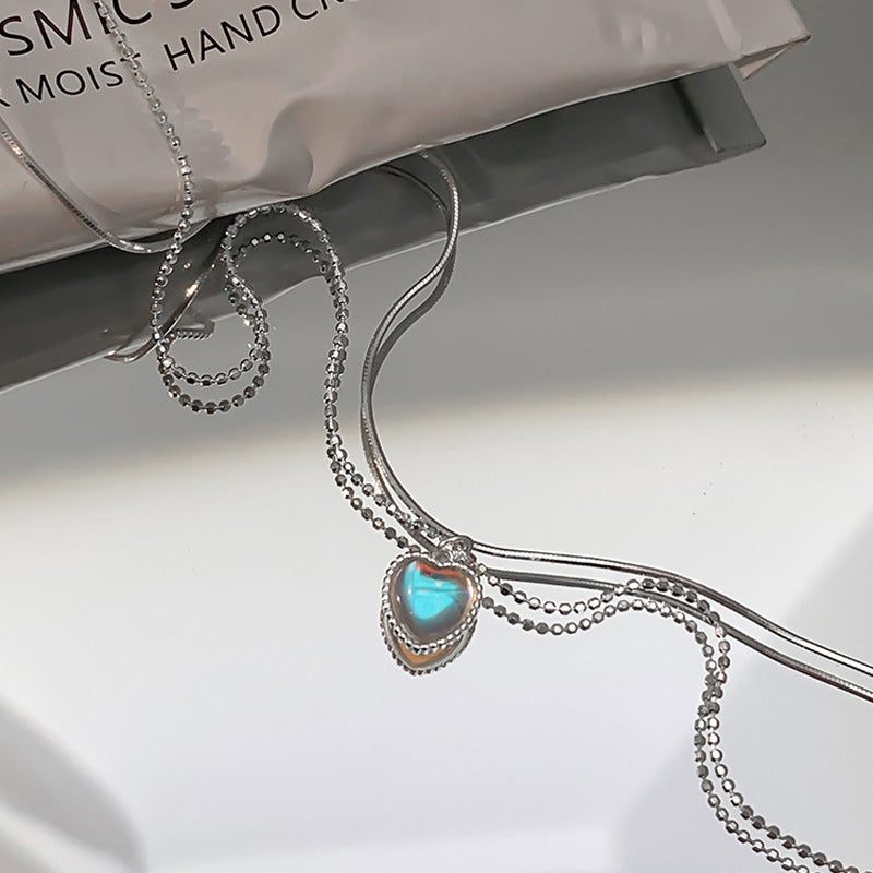 Gradient Gem Heart Shaped Clavicle Chain