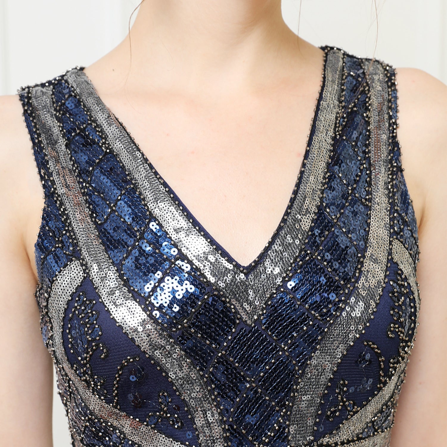 Sexy Sequined Deep V-neck Party Host Performance Wear Cocktail Party Sleeveless Mesh Dress